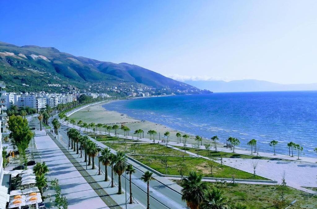 Vlora Marina and Celim breathe new life into Marigo Pozio Park in Vlora!